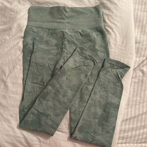 Women’s Camo Green Leggings